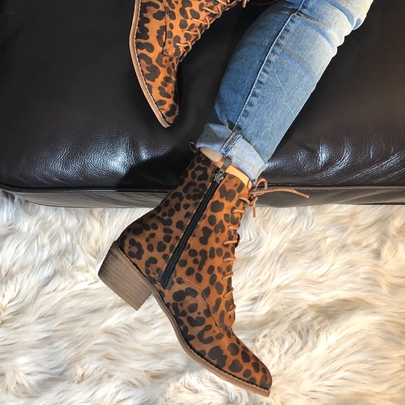 FAUX SUEDE LEOPARD PRINT BOOTS - Picture 4 of 8